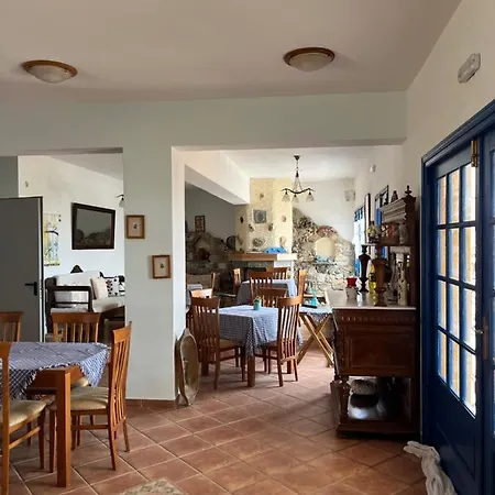 ξενοδοχειο ακρωτηρι Hotel 3*
