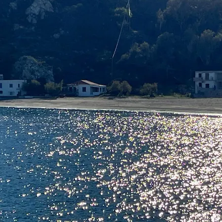 Hotel ξενοδοχειο ακρωτηρι 3*